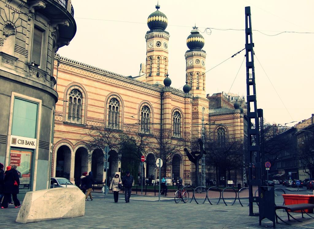 Citihost Karoly Koerut Apartment Budapest Bilik gambar