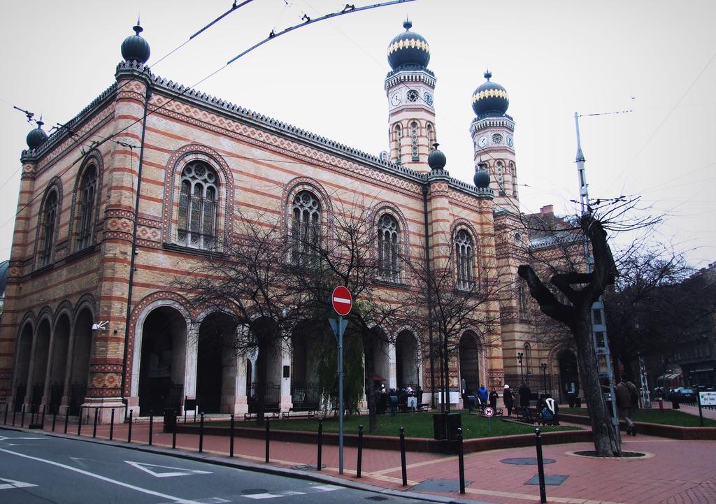 Citihost Karoly Koerut Apartment Budapest Bilik gambar